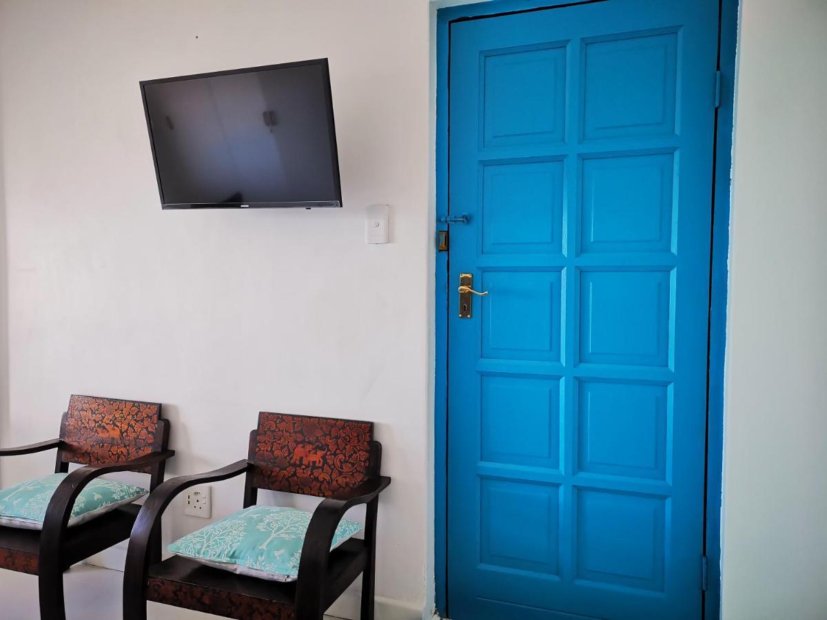 Rachawadee Accomodation​ & Health Spa Simonʼs Town Extérieur photo